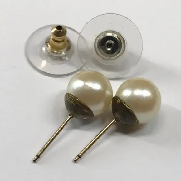Vintage Deadstock New Richelieu White Cream Faux Pearl 7.7mm Stud Earrings - Picture 6 of 7